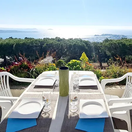 Vue Panoramique Et Piscine Apartment Bandol